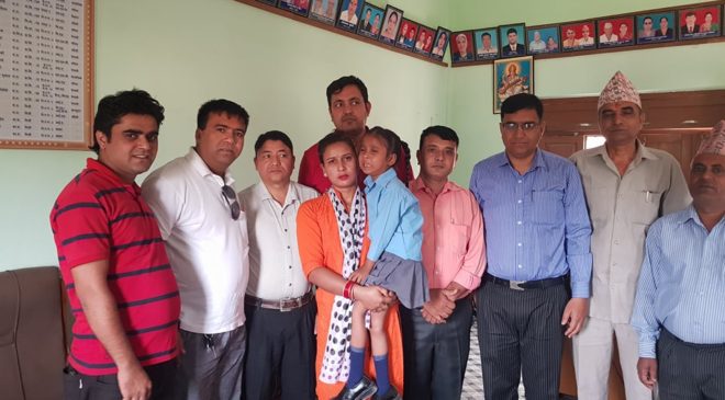 अभिभावकको रुपमा सृष्टिले पाइन विष्णु पौडेललाई