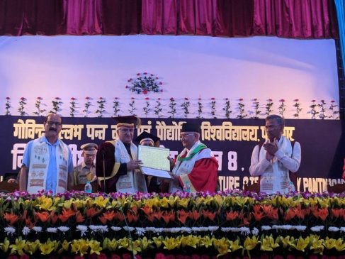 प्रधानमन्त्री ओलीलाई मानार्थ विद्यावारिधिको उपाधि