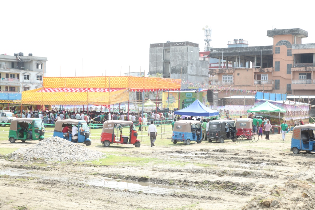 बजाज आरइ महा टेष्ट ड्राइभ मेला बिर्तामोडमा सम्पन्न