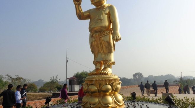 लुम्बिनीमा बुद्ध