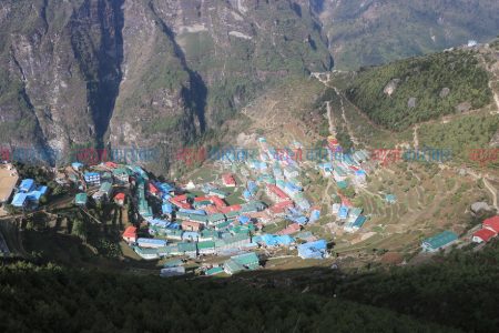 मनोरम दृश्यसँगै खुम्बु पदयात्रा