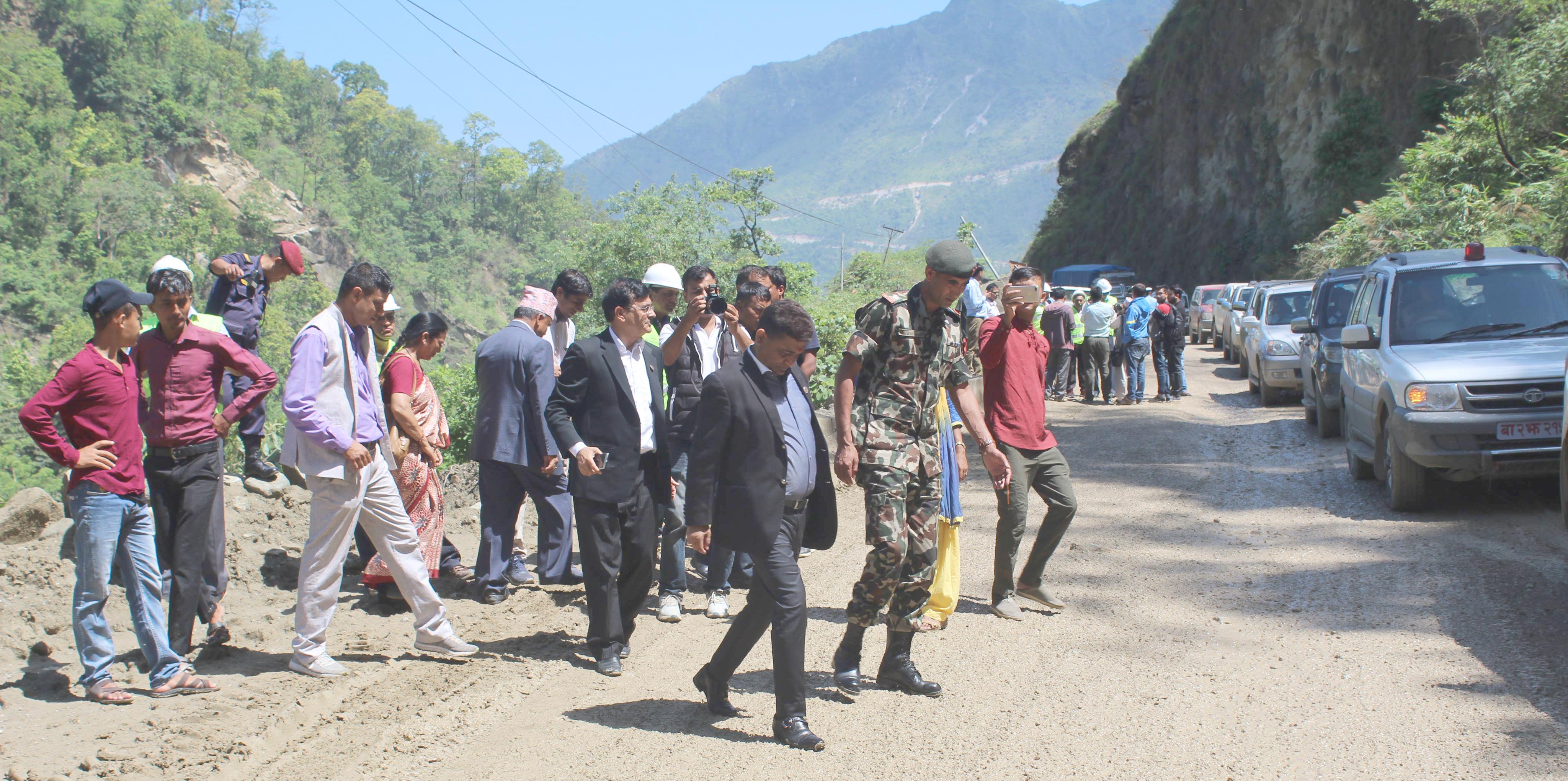 सिद्धबाबाको कुहिरे भिरमा महासेठको ४५ मिनेट