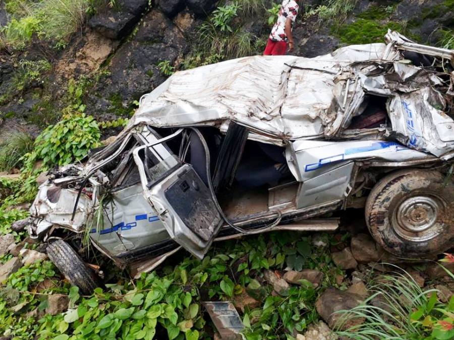 कर्णाली नदीमा जीप खस्यो
