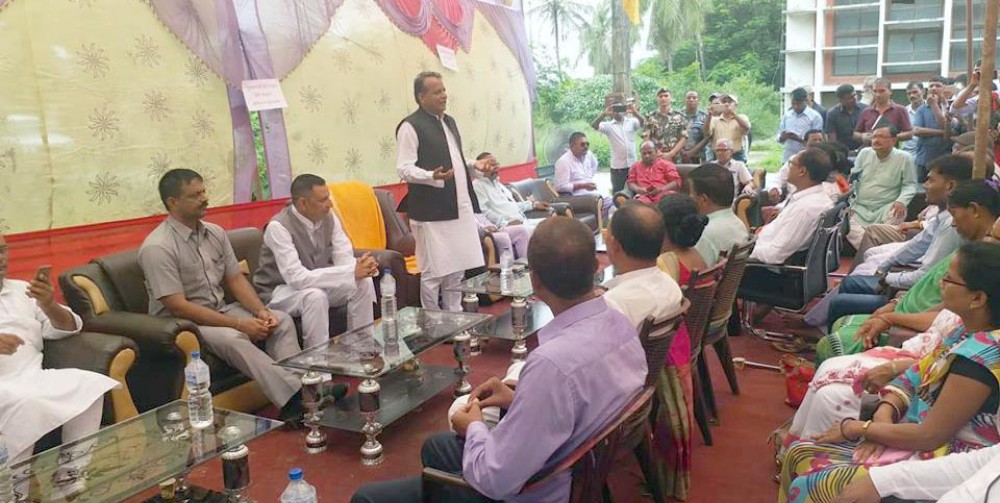 प्रदेश २ का मुख्यमन्त्रीले सुरू गरे बेटी पढाउ बेटी बचाउ अभियान
