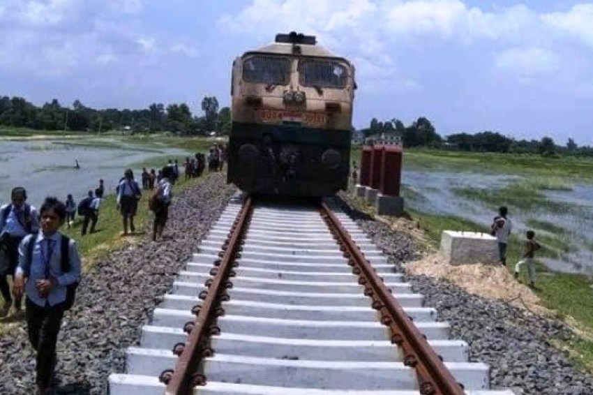भारतीय कम्पनीसँग रेल किन्न रेल विभागले ग‑यो सम्झौता