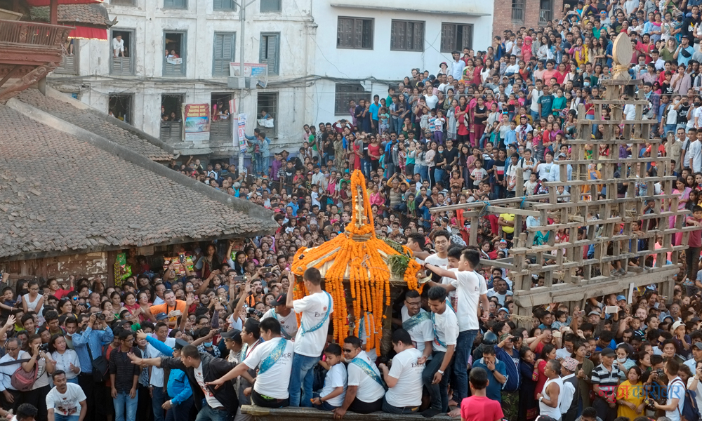 यस्ताे देखियाे इन्द्रजात्रा, हेर्नुस् १५ तस्बिरमा (फाेटाे फिचर)