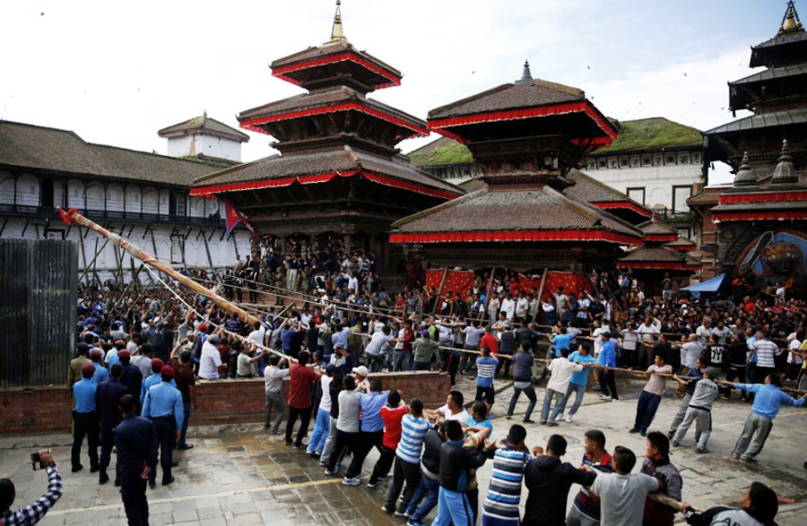 भक्तपुरमा इन्द्रजात्रा सुरू