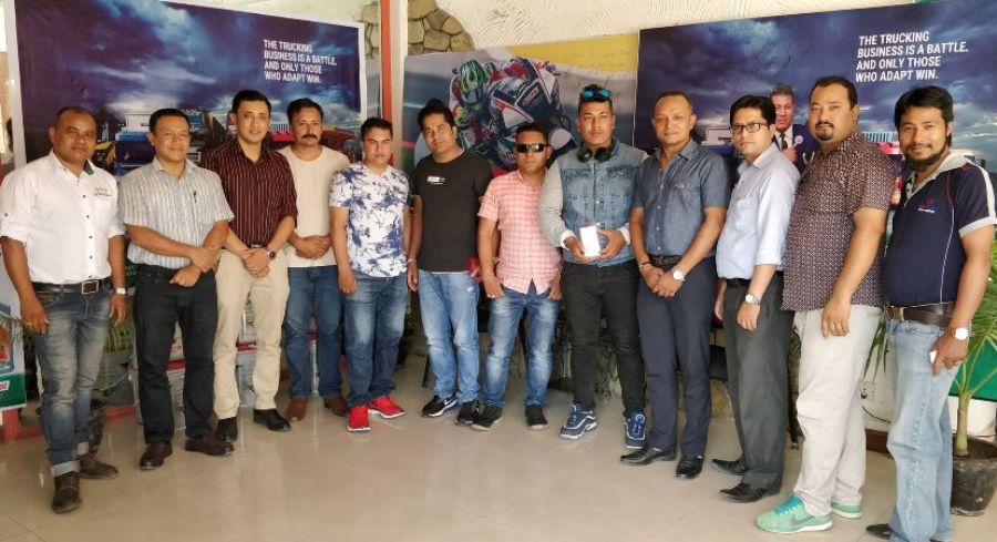 क्यास्ट्रोलका सेल्फी स्टार विजेता पुरस्कृत