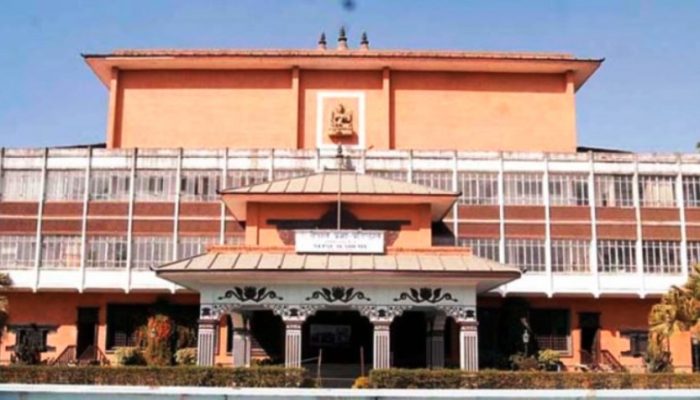 प्रज्ञा प्रतिष्ठानबाट बाहिरिँदै गर्दा कुलपति उप्रेतिको प्रगति विवरण