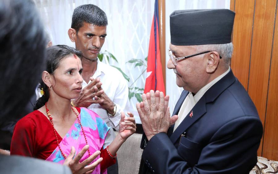 निर्मलाका बुबाआमा घर फर्किए