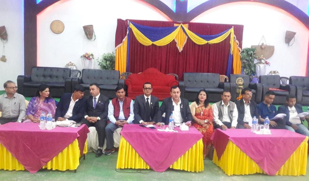 पोखरा उद्योग वाणिज्य संघमा अधिकारीको प्यानलसहित उम्मेदवारी
