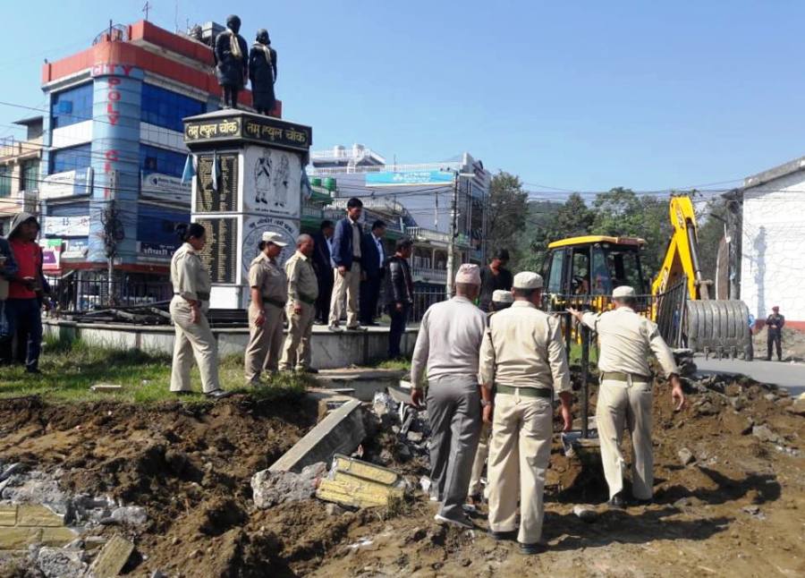 पोखराको आइल्याण्ड भत्काइयो