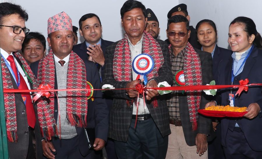 गण्डकी विकास बैंकको शाखा रुपन्देहीको मानपकडीमा