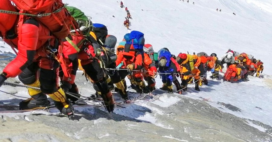 Everest Climbing_NewsKarobar