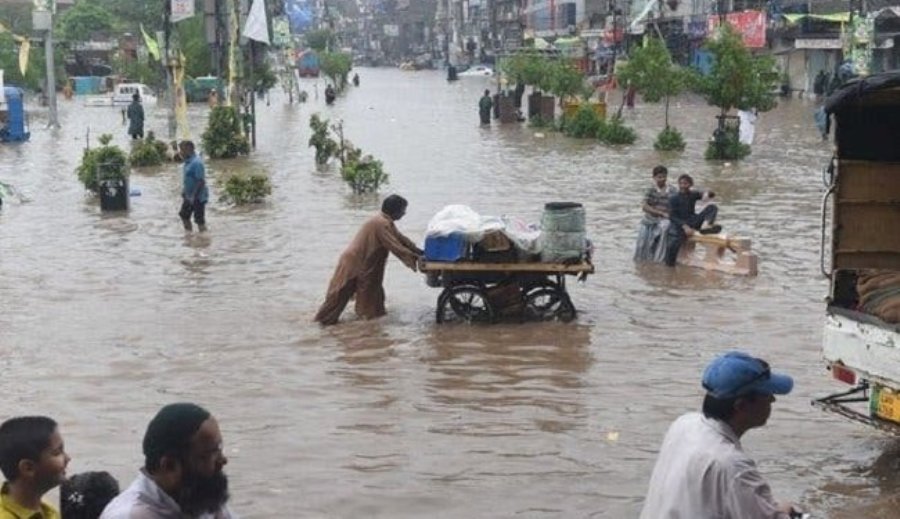 cloudburst-Kashmir-pakistan-newskarobar