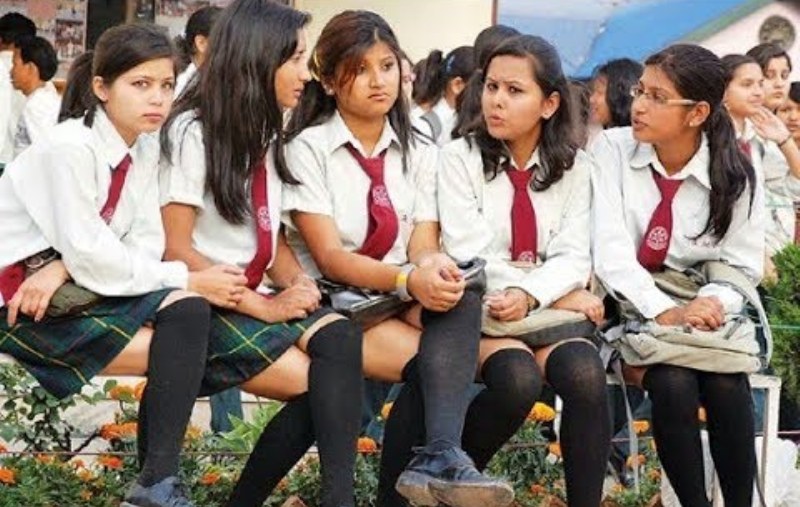 school-girl-newskarobar