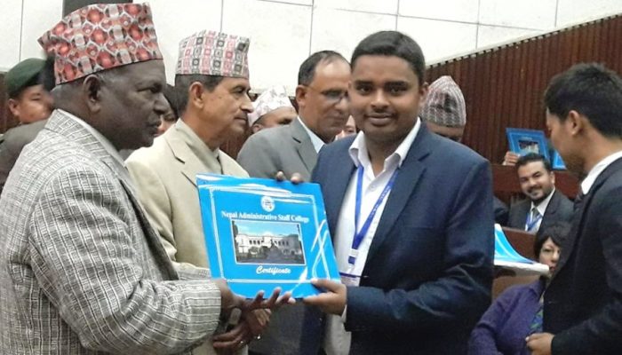 लोकसेवा परीक्षामा सधैं अब्बल २३ वर्षे युवा