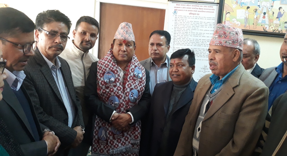 उद्योग र उद्यमशीलताको विकासविना समृद्धि सम्भव छैन : मन्त्री गुरुङ