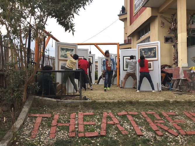 कीर्तिपुर रंगमञ्चमा ‘क्याभास एट थिएटर’ प्रदर्शनी