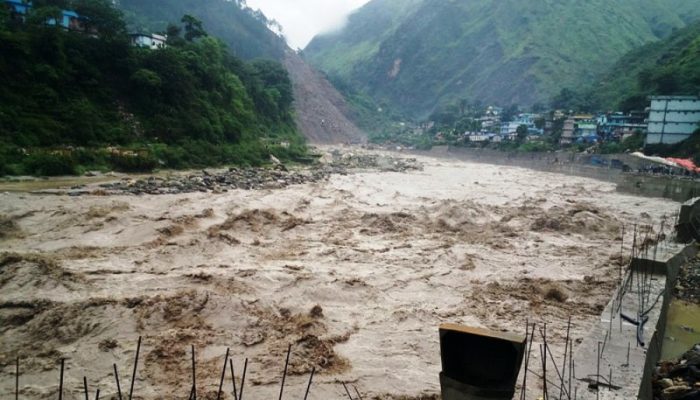 महाकाली नदीको टापुमा फसेका १६ जनाको सकुशल उद्धार