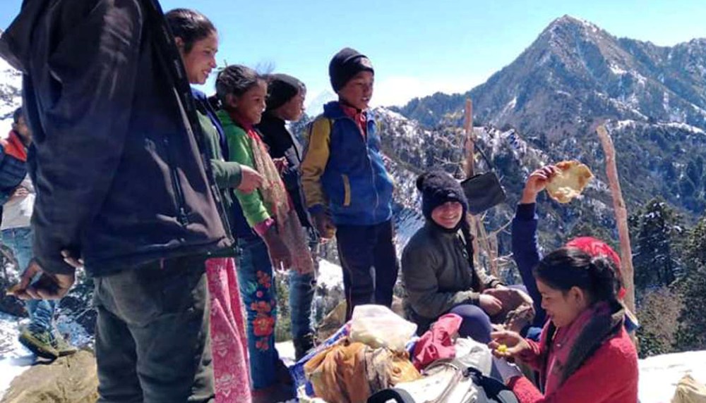 एसइई स्थगनले विद्यार्थी पिरोलिए : हिउँ छिचोलेर घर कसरी फर्कने ?