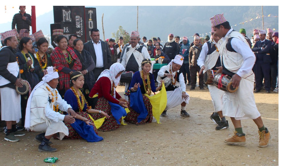 युवा विदेशिएपछि सोरठी जोगाउन समस्या