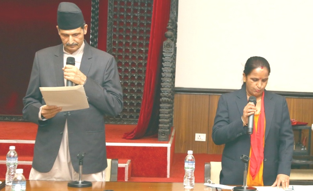 नवनिर्वाचित सांसद सिटौलाले लिइन् पद तथा गोपनीयताको सपथ