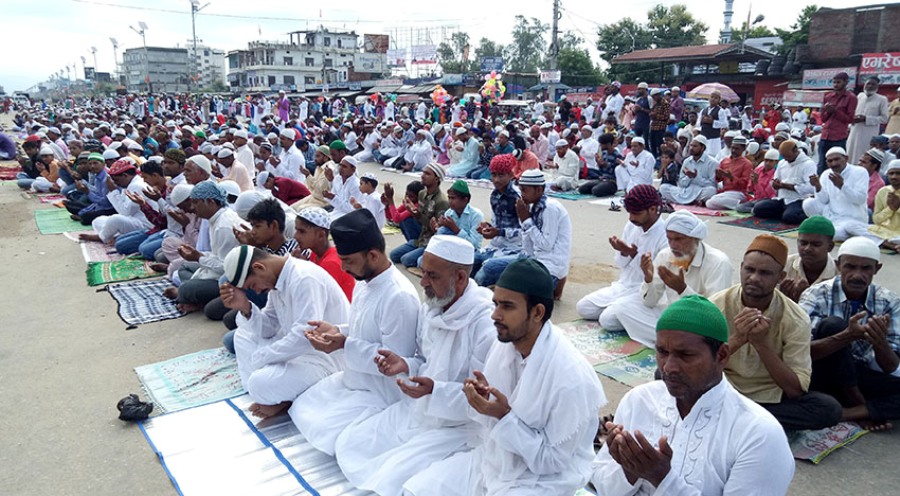 आज मुस्लिम धर्मावलम्बीले बकर इद (इदुल जोहा) मनाउँदै