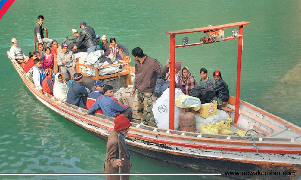 कर्णाली नदीमा डुंगा दुर्घटना, तीन जना बेपत्ता