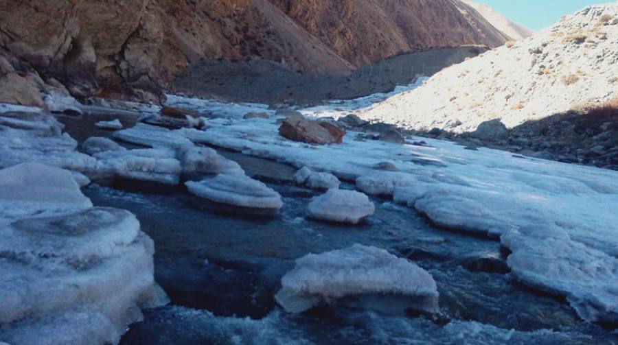 कर्णाली नदीमा बरफ जम्दा सीमा सुरक्षाकर्मीलाई सास्ती