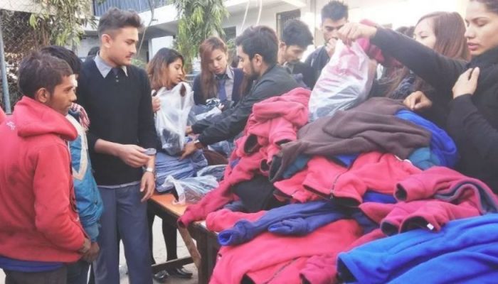 विपन्न बालबालिकालाई ज्याकेट