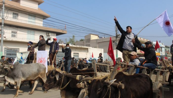 ‘गणतन्त्रका लागि आन्दोलन भइरहँदा ओली घाम तापिरहेका हुन्थे’