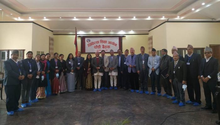 एमबीबीएस अध्ययनको शुल्क नबढाउनू, बरू घटाउनू : प्रधानमन्त्री