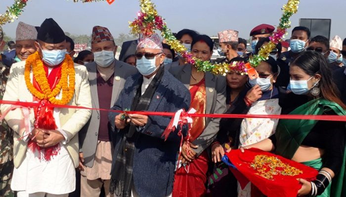 राप्ती नदीमा निर्मित नेपालकै दोस्रो लामो पक्की पुलको प्रधानमन्त्रीद्वारा उद्घाटन